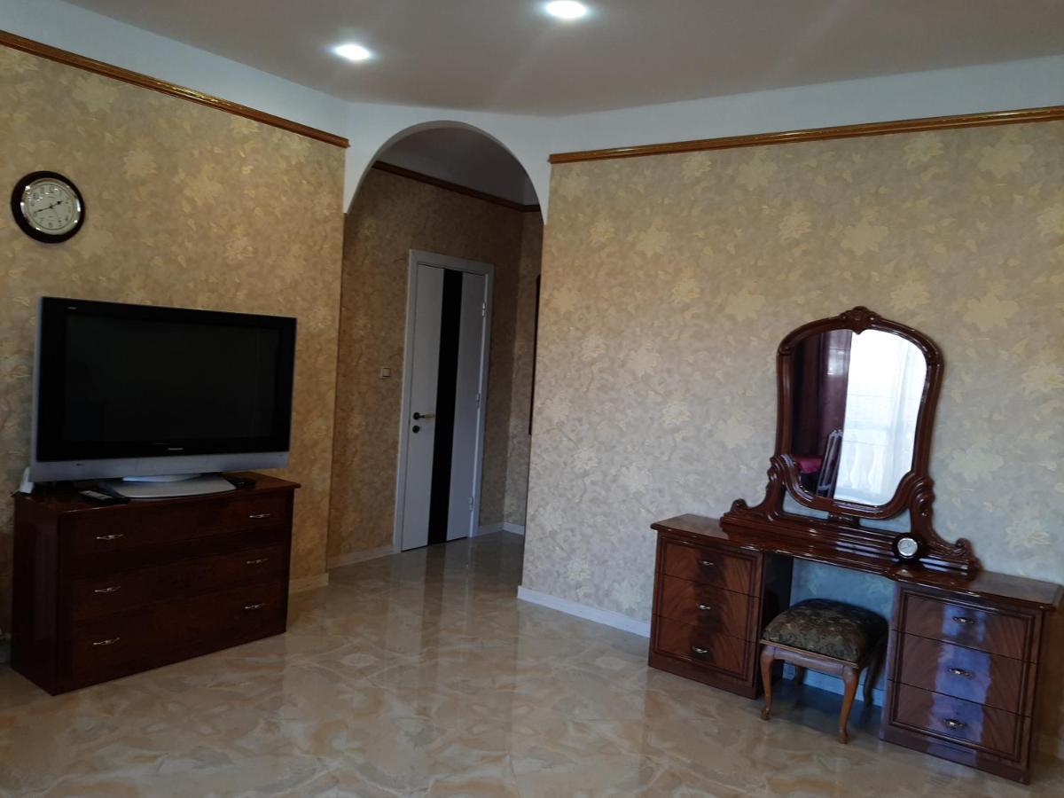 Аппартаменты С Балконом Apartment โอเดสซา ภายนอก รูปภาพ