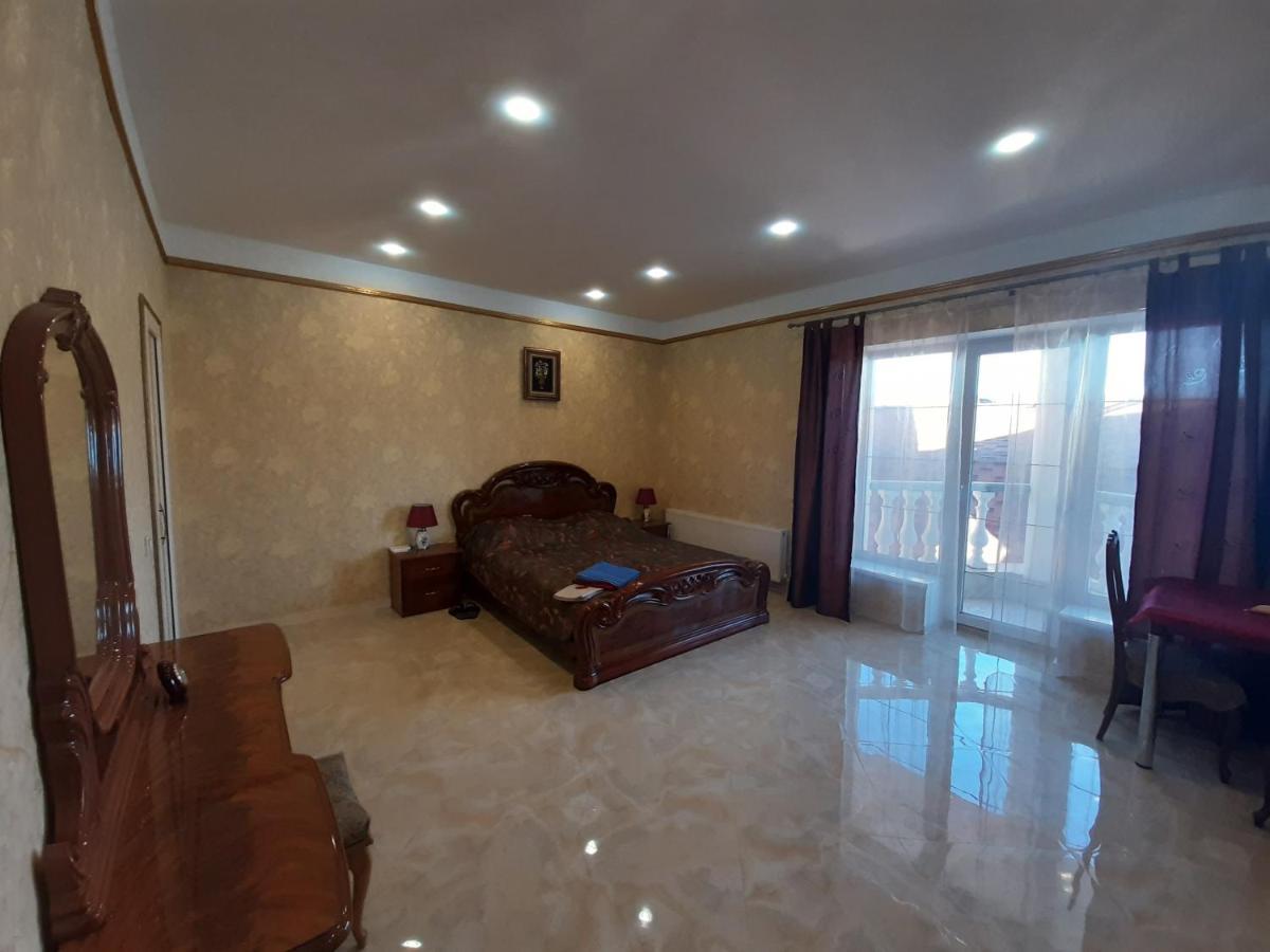Аппартаменты С Балконом Apartment โอเดสซา ภายนอก รูปภาพ