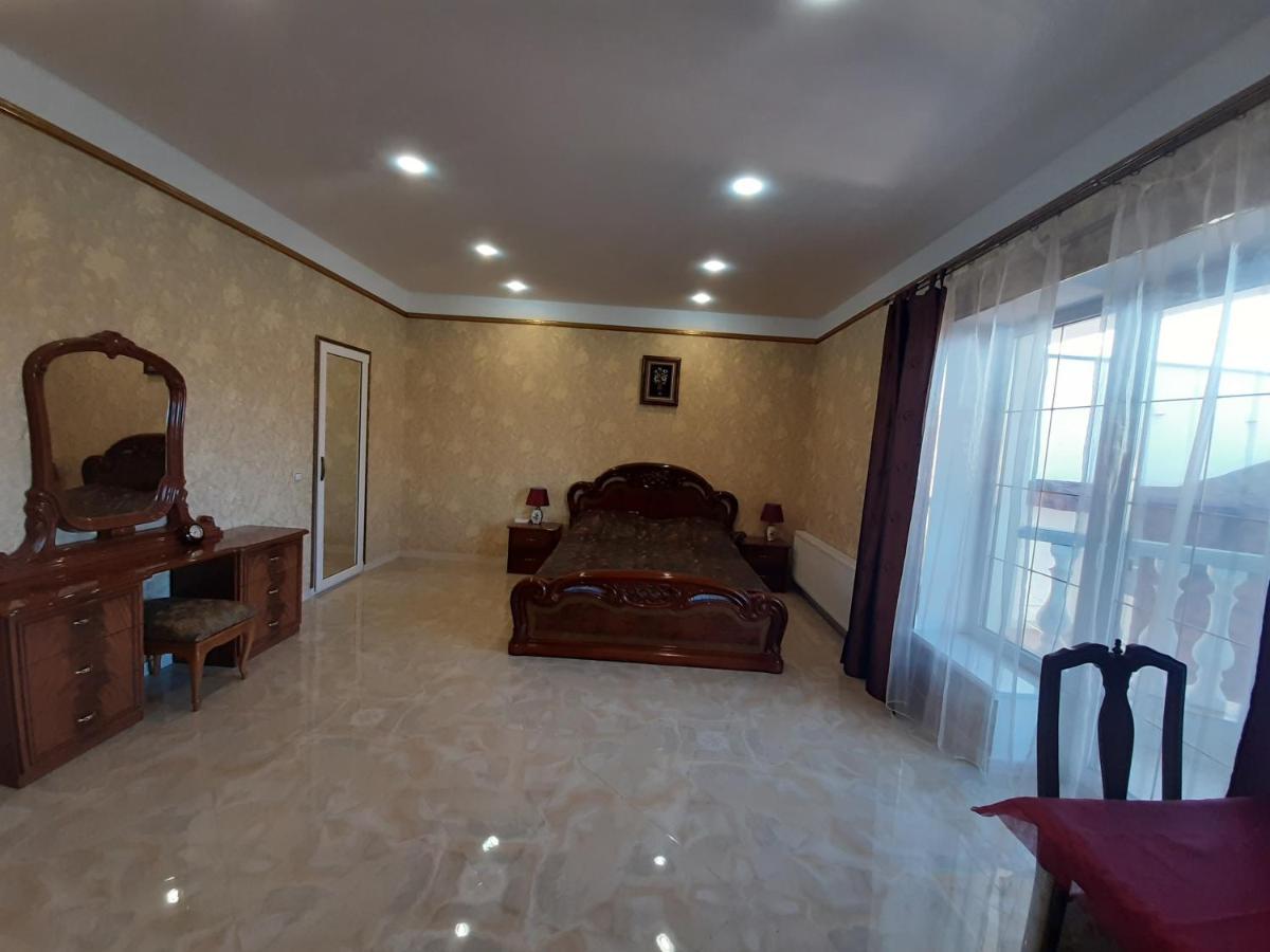 Аппартаменты С Балконом Apartment โอเดสซา ภายนอก รูปภาพ