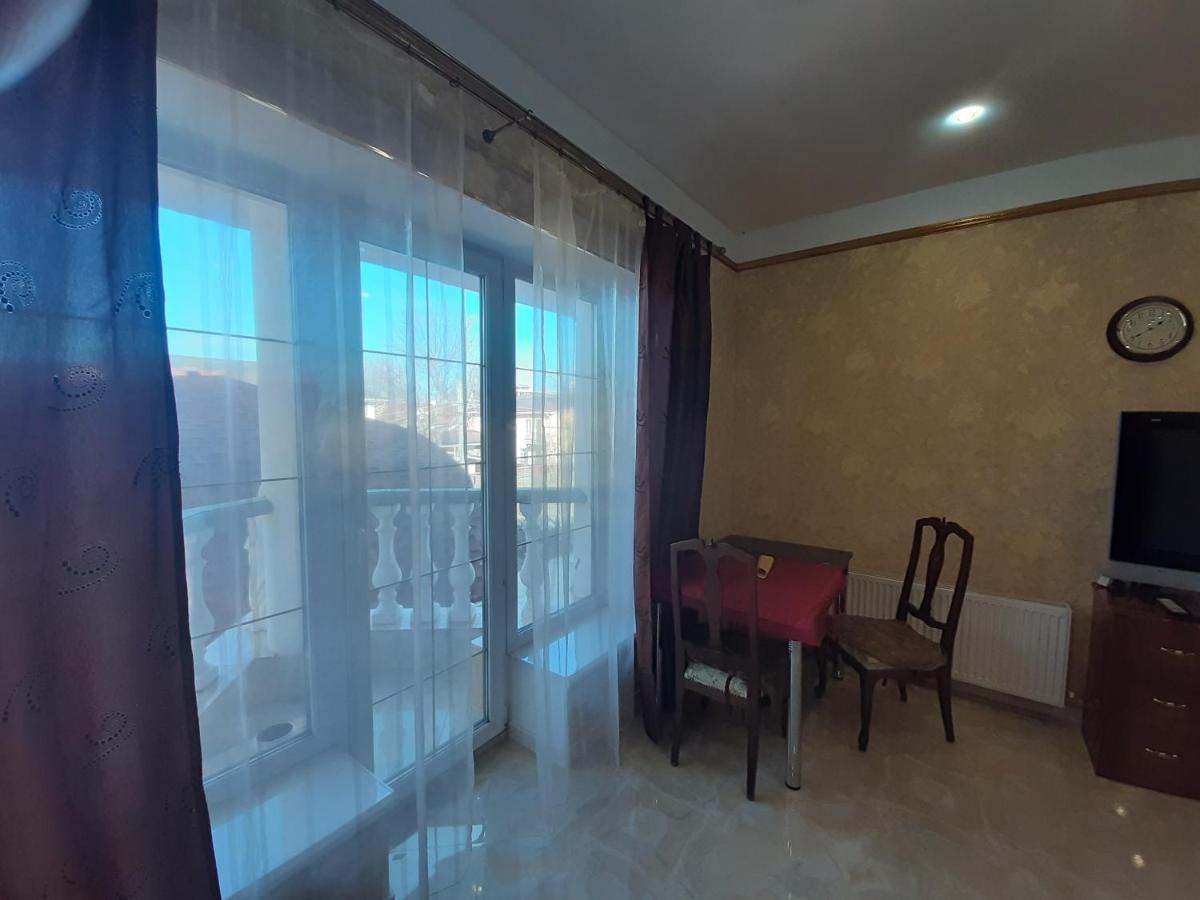 Аппартаменты С Балконом Apartment โอเดสซา ภายนอก รูปภาพ