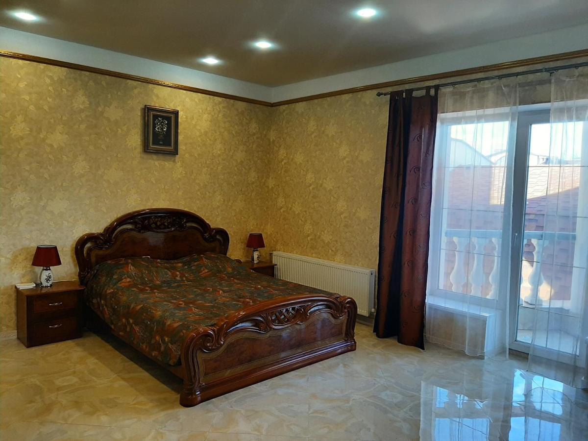 Аппартаменты С Балконом Apartment โอเดสซา ภายนอก รูปภาพ